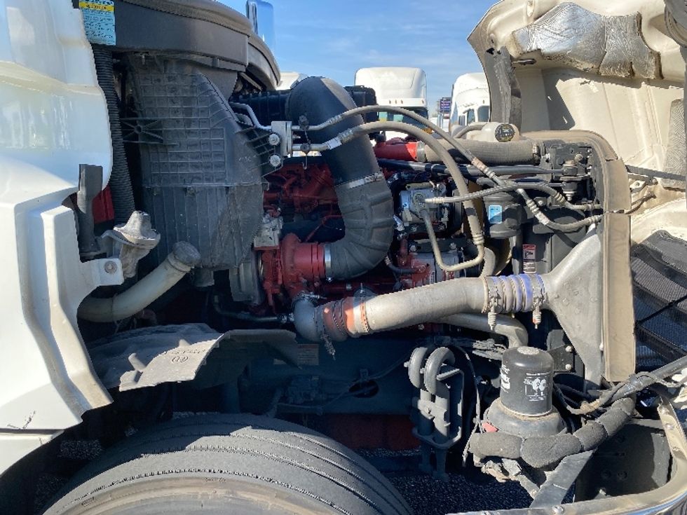 Day Cab Tractor-Heavy Duty Tractors-Freightliner-2021-T12664ST-Phoenix-AZ-422,310\n\t\tmiles-$ 64,000 - Image 15