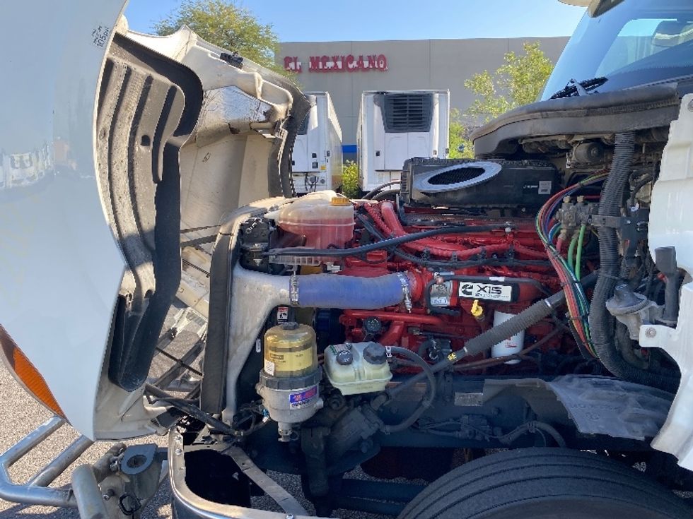 Day Cab Tractor-Heavy Duty Tractors-Freightliner-2021-T12664ST-Phoenix-AZ-422,310\n\t\tmiles-$ 64,000 - Image 16