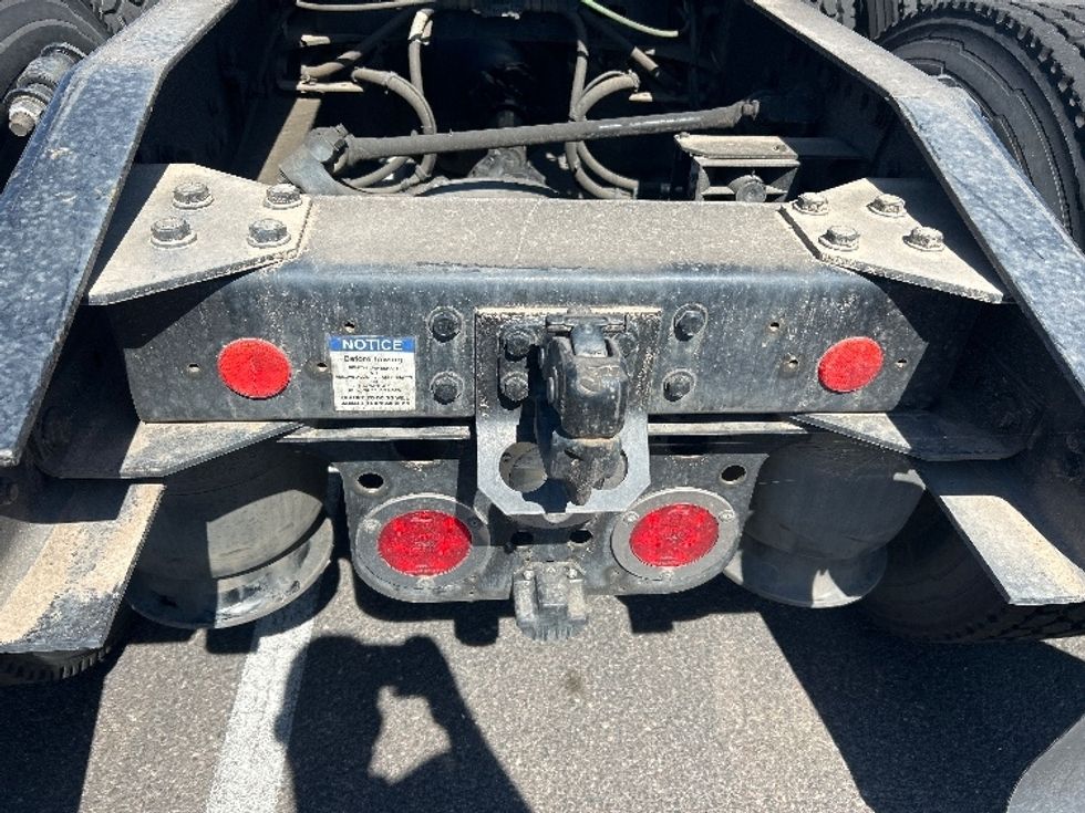 Day Cab Tractor-Heavy Duty Tractors-Freightliner-2021-T12664ST-Phoenix-AZ-827,863\n\t\tmiles-$ 29,000 - Image 18