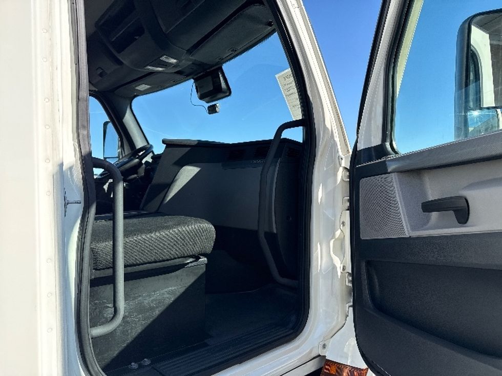Day Cab Tractor-Heavy Duty Tractors-Freightliner-2021-T12664ST-Phoenix-AZ-827,885\n\t\tmiles-$ 30,000 - Image 12