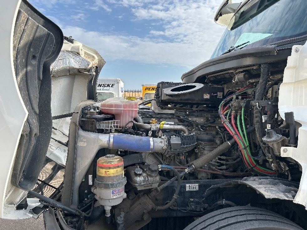 Day Cab Tractor-Heavy Duty Tractors-Freightliner-2021-T12664ST-Phoenix-AZ-849,092\n\t\tmiles-$ 26,750 - Image 16