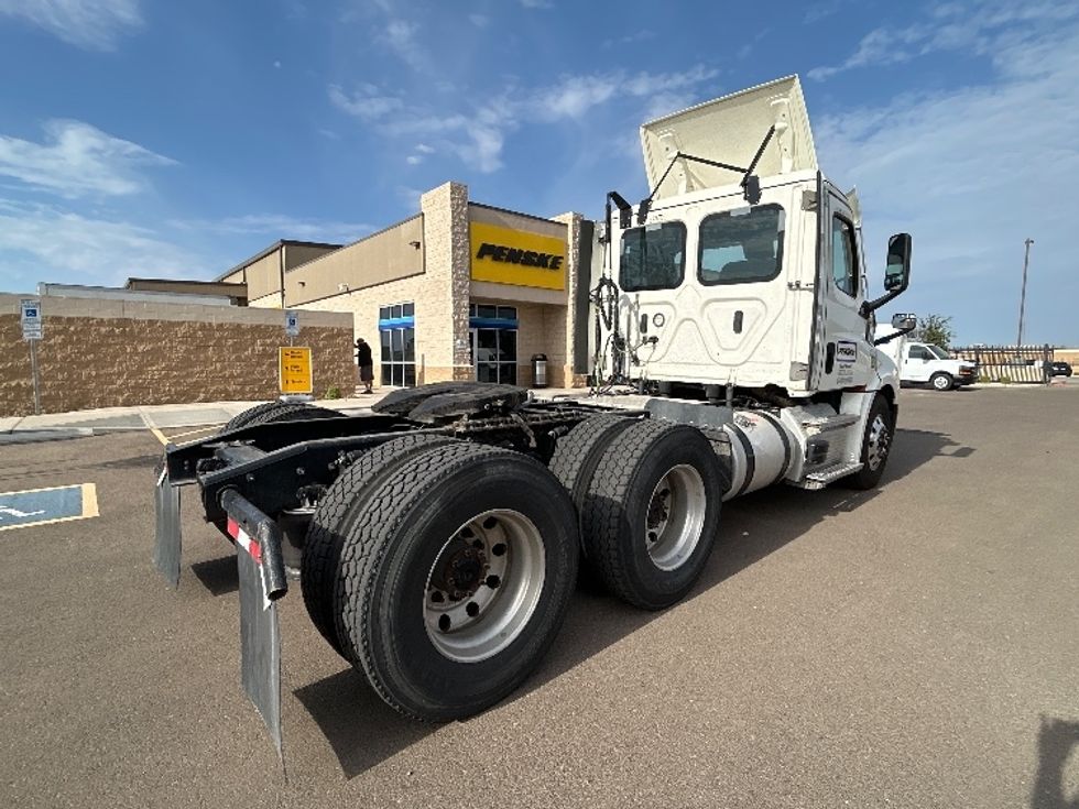 Day Cab Tractor-Heavy Duty Tractors-Freightliner-2021-T12664ST-Phoenix-AZ-849,092\n\t\tmiles-$ 26,750 - Image 7