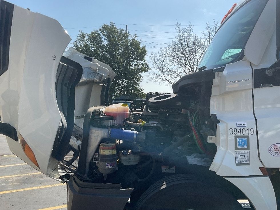 Day Cab Tractor-Heavy Duty Tractors-Freightliner-2021-T12664ST-Plymouth-MI-514,263\n\t\tmiles-$ 45,500 - Image 16