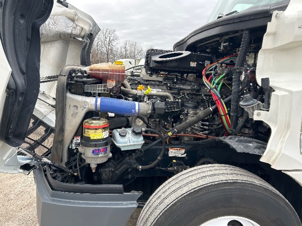 Day Cab Tractor-Heavy Duty Tractors-Freightliner-2021-T12664ST-Poplar Bluff-MO-357,436\n\t\tmiles-$ 61,500 - Image 16
