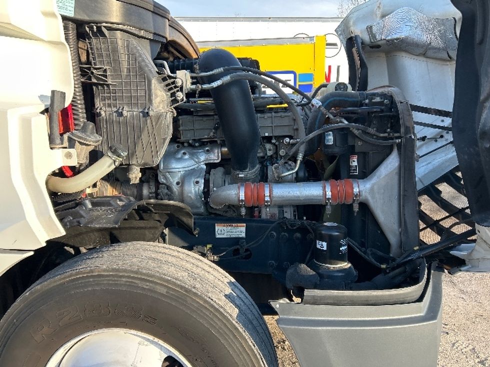 Day Cab Tractor-Heavy Duty Tractors-Freightliner-2021-T12664ST-Poplar Bluff-MO-366,387\n\t\tmiles-$ 61,750 - Image 15