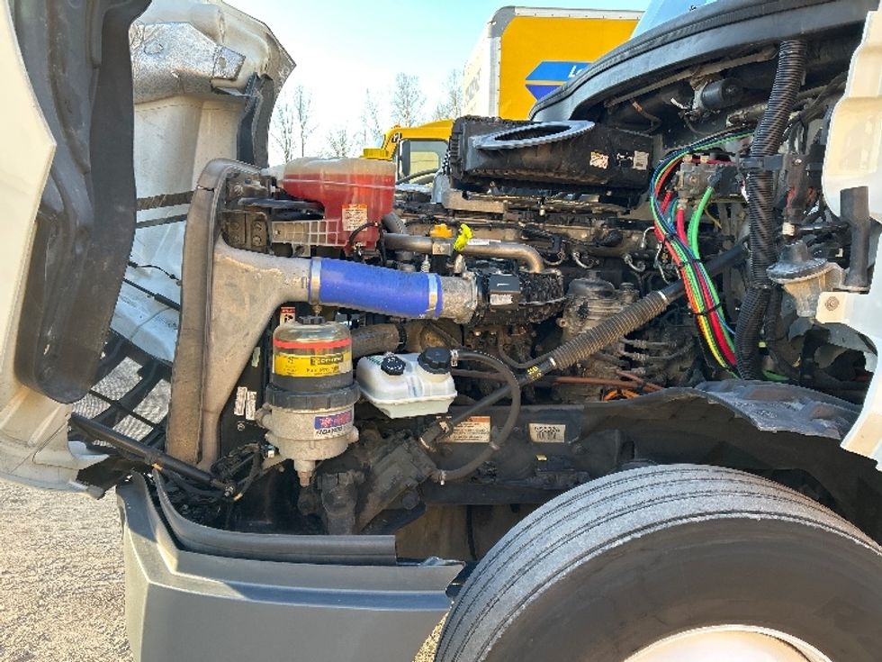 Day Cab Tractor-Heavy Duty Tractors-Freightliner-2021-T12664ST-Poplar Bluff-MO-366,387\n\t\tmiles-$ 61,750 - Image 16