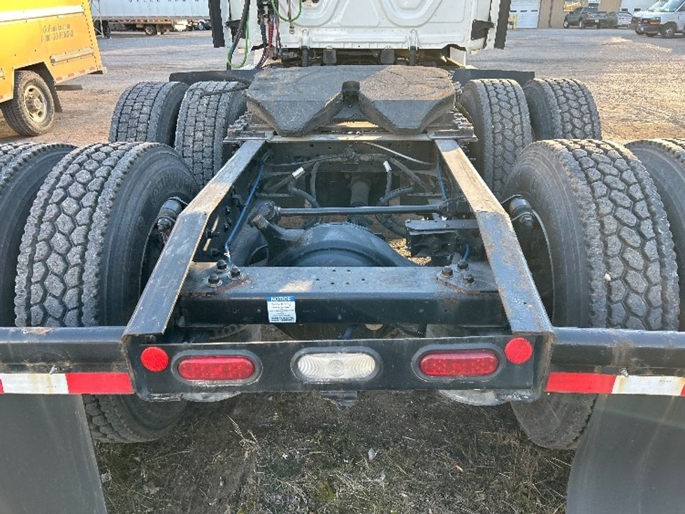 Day Cab Tractor-Heavy Duty Tractors-Freightliner-2021-T12664ST-Poplar Bluff-MO-366,387\n\t\tmiles-$ 61,750 - Image 6