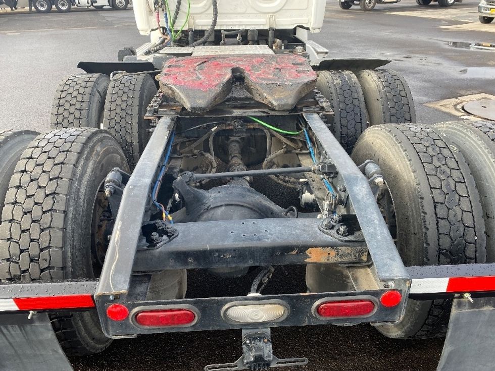 Day Cab Tractor-Heavy Duty Tractors-Freightliner-2021-T12664ST-Portland-OR-185,392\n\t\tmiles-$ 68,500 - Image 6