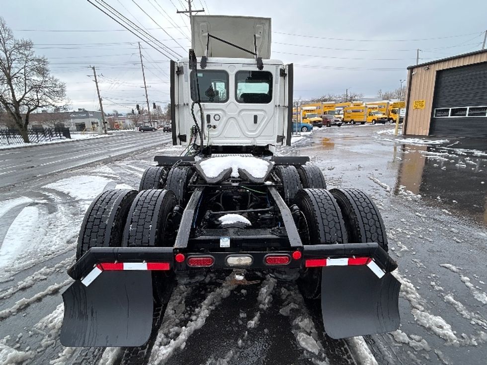 Day Cab Tractor-Heavy Duty Tractors-Freightliner-2021-T12664ST-Portland-OR-509,848\n\t\tmiles-$ 60,500 - Image 6