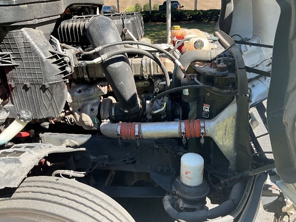 Day Cab Tractor-Heavy Duty Tractors-Freightliner-2021-T12664ST-Reading-PA-358,582\n\t\tmiles-$ 58,500 - Image 15