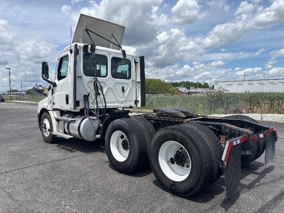 Day Cab Tractor-Heavy Duty Tractors-Freightliner-2021-T12664ST-Richmond-IN-496,334\n\t\tmiles-$ 46,500 - Image 5