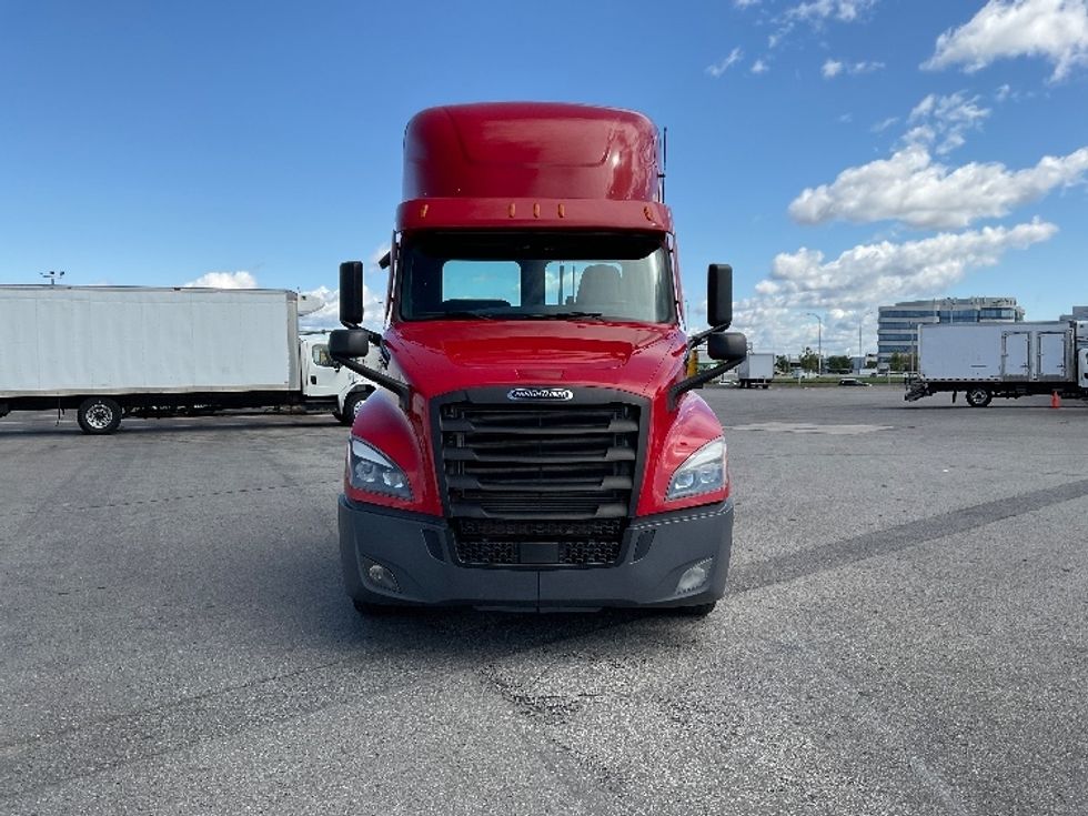 Day Cab Tractor-Heavy Duty Tractors-Freightliner-2021-T12664ST-Saint Laurent-PQ-239,902\n\t\tkm-$ 92,500 - Image 2