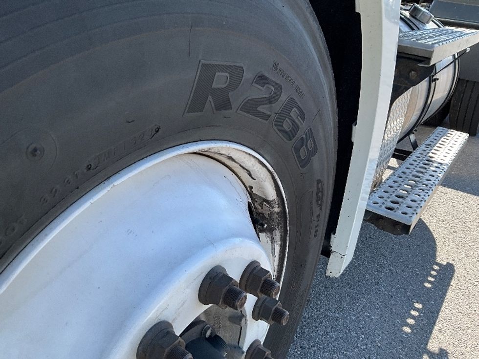 Day Cab Tractor-Heavy Duty Tractors-Freightliner-2021-T12664ST-Salt Lake City-UT-341,011\n\t\tmiles-$ 69,500 - Image 21