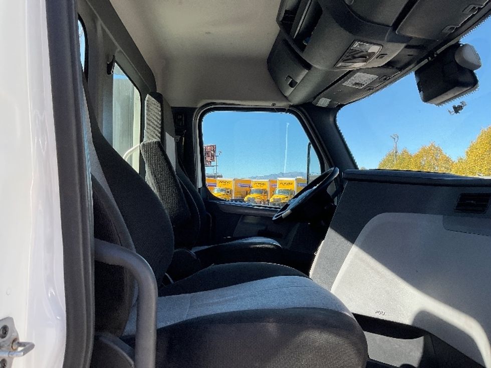 Day Cab Tractor-Heavy Duty Tractors-Freightliner-2021-T12664ST-Salt Lake City-UT-344,420\n\t\tmiles-$ 68,000 - Image 14