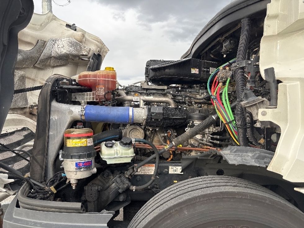 Day Cab Tractor-Heavy Duty Tractors-Freightliner-2021-T12664ST-Salt Lake City-UT-378,833\n\t\tmiles-$ 64,500 - Image 16