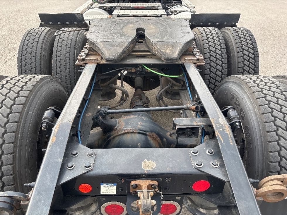 Day Cab Tractor-Heavy Duty Tractors-Freightliner-2021-T12664ST-Salt Lake City-UT-378,833\n\t\tmiles-$ 64,500 - Image 6