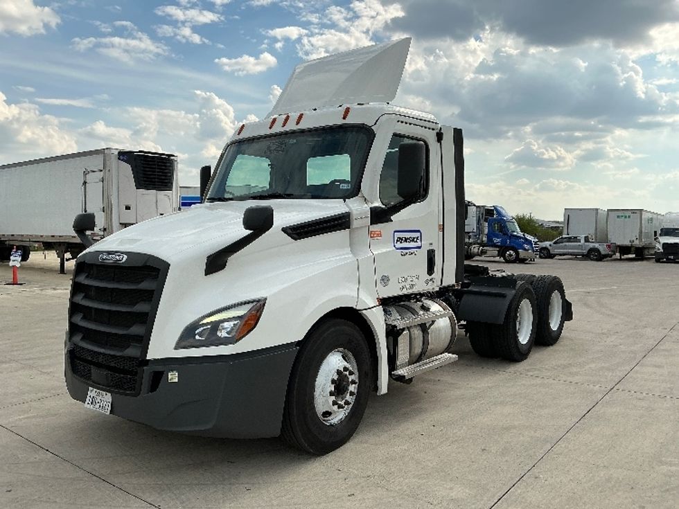 Day Cab Tractor-Heavy Duty Tractors-Freightliner-2021-T12664ST-Selma-TX-583,729\n\t\tmiles-$ 40,750 - Image 3