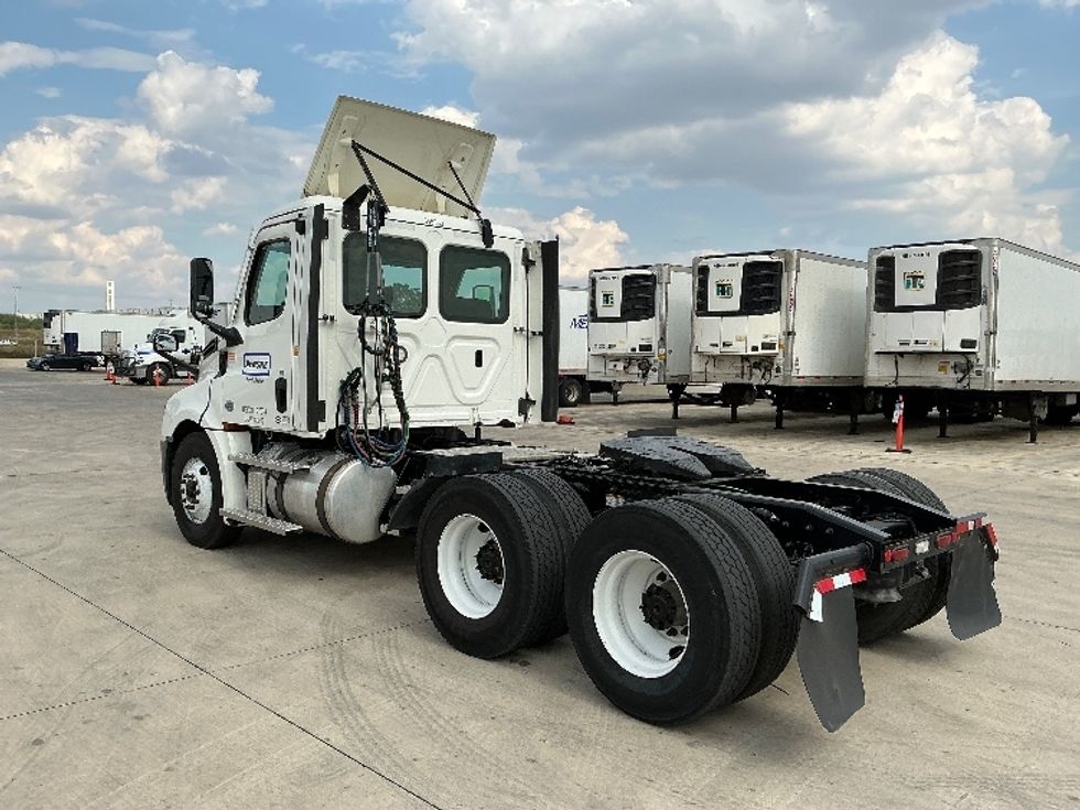 Day Cab Tractor-Heavy Duty Tractors-Freightliner-2021-T12664ST-Selma-TX-583,729\n\t\tmiles-$ 40,750 - Image 5