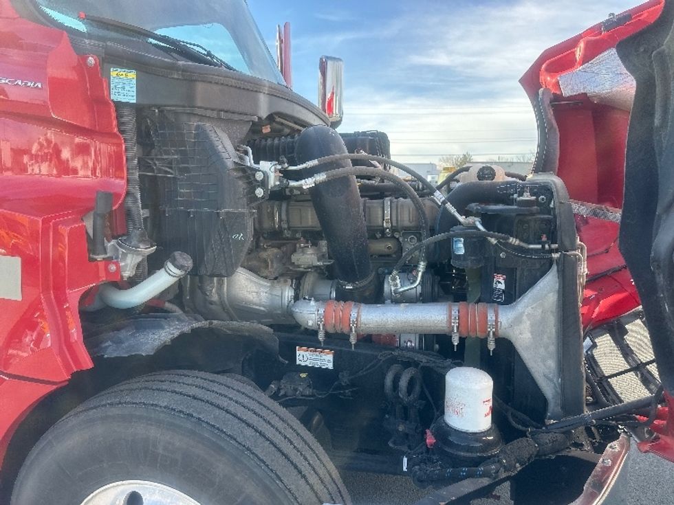 Day Cab Tractor-Heavy Duty Tractors-Freightliner-2021-T12664ST-Sparks-NV-134,089\n\t\tmiles-$ 77,000 - Image 15