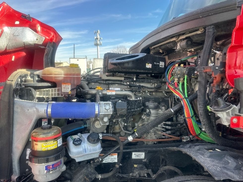 Day Cab Tractor-Heavy Duty Tractors-Freightliner-2021-T12664ST-Sparks-NV-134,089\n\t\tmiles-$ 77,000 - Image 16