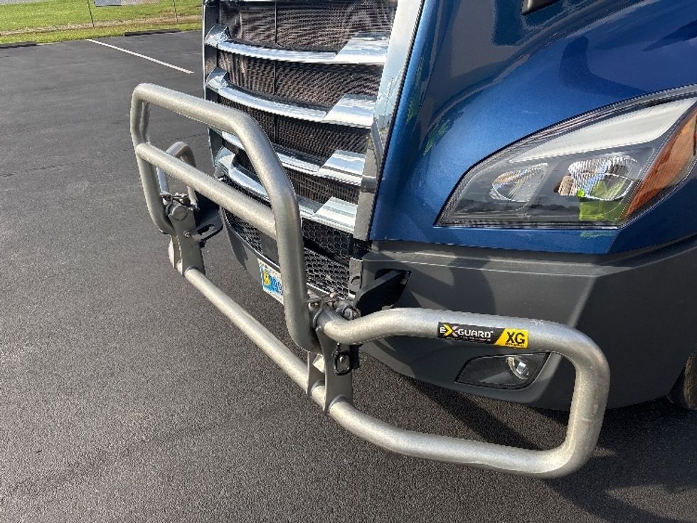 Day Cab Tractor-Heavy Duty Tractors-Freightliner-2021-T12664ST-Spartanburg-SC-235,622\n\t\tmiles-$ 72,000 - Image 18