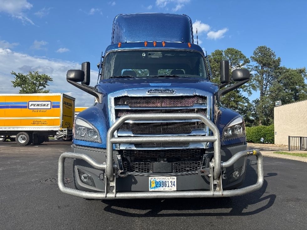 Day Cab Tractor-Heavy Duty Tractors-Freightliner-2021-T12664ST-Spartanburg-SC-235,622\n\t\tmiles-$ 72,000 - Image 2