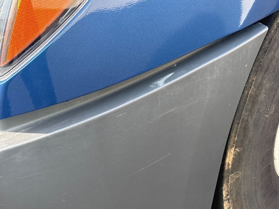 Day Cab Tractor-Heavy Duty Tractors-Freightliner-2021-T12664ST-Spartanburg-SC-235,622\n\t\tmiles-$ 72,000 - Image 20