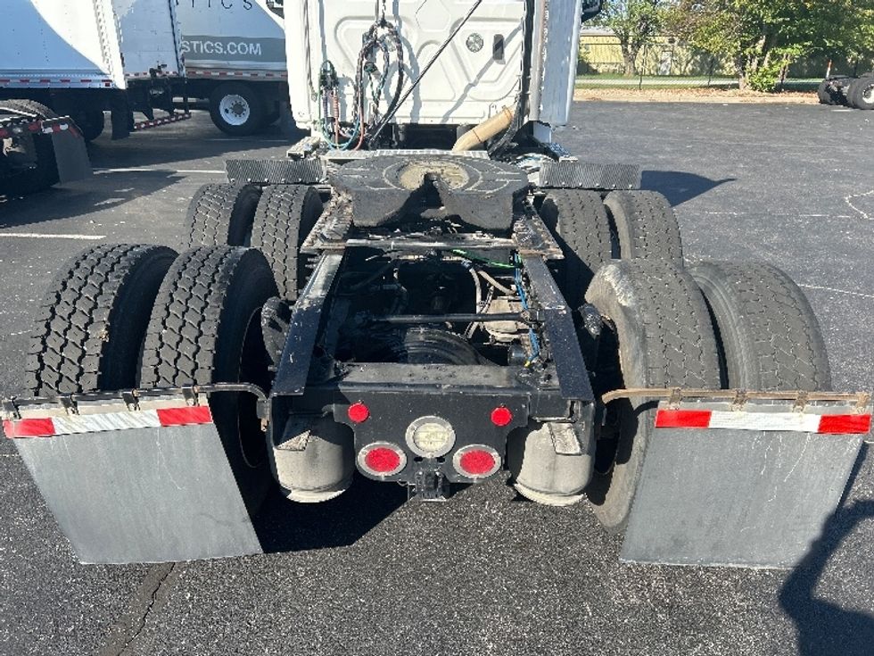 Day Cab Tractor-Heavy Duty Tractors-Freightliner-2021-T12664ST-Springfield-MO-117,233\n\t\tmiles-$ 78,750 - Image 6