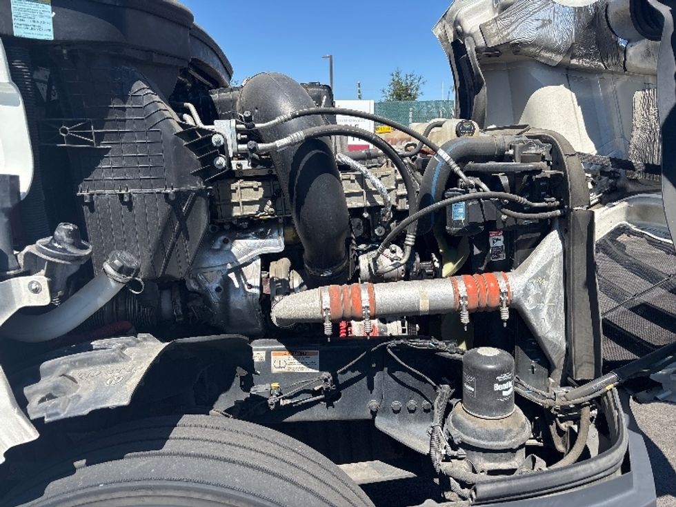 Day Cab Tractor-Heavy Duty Tractors-Freightliner-2021-T12664ST-Stockton-CA-191,983\n\t\tmiles-$ 75,750 - Image 15