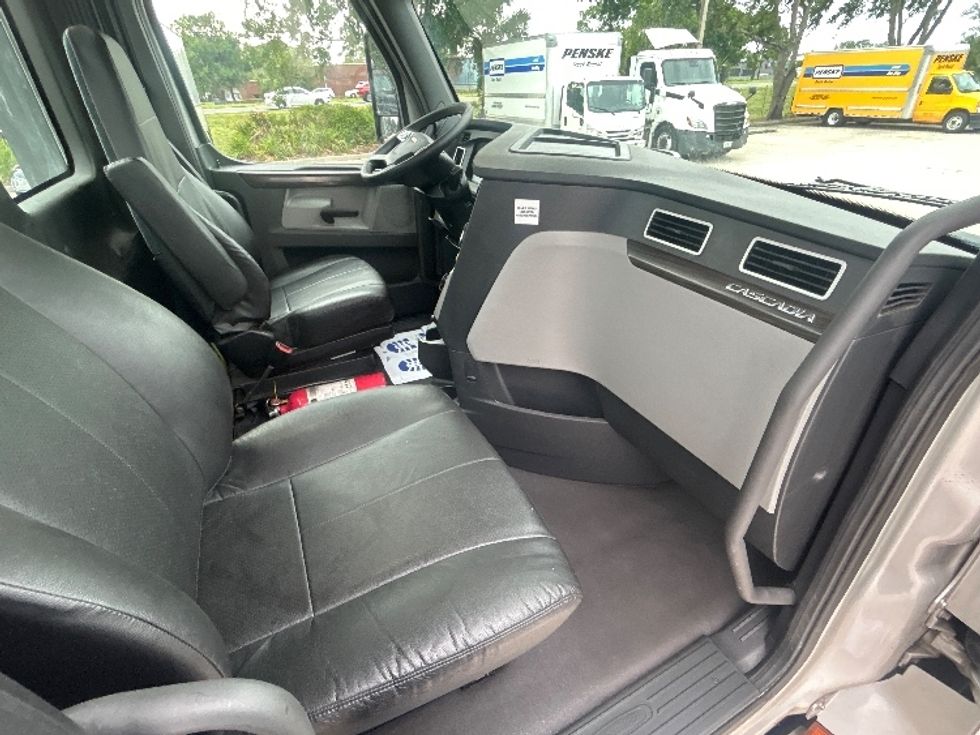 Day Cab Tractor-Heavy Duty Tractors-Freightliner-2021-T12664ST-Tampa-FL-258,541\n\t\tmiles-$ 62,500 - Image 14