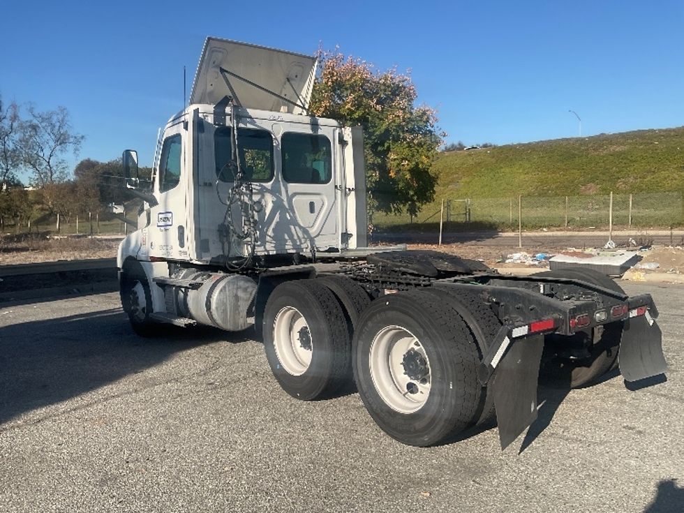 Day Cab Tractor-Heavy Duty Tractors-Freightliner-2021-T12664ST-Torrance-CA-290,142\n\t\tmiles-$ 85,000 - Image 5