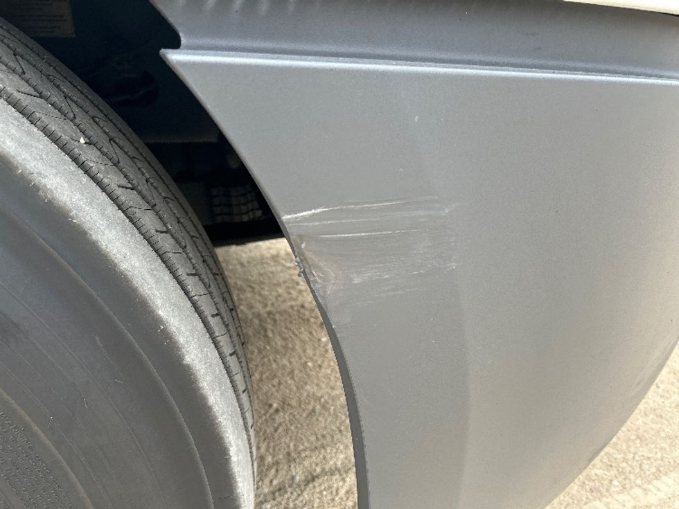 Day Cab Tractor-Heavy Duty Tractors-Freightliner-2021-T12664ST-Valdosta-GA-513,041\n\t\tmiles-$ 47,000 - Image 20