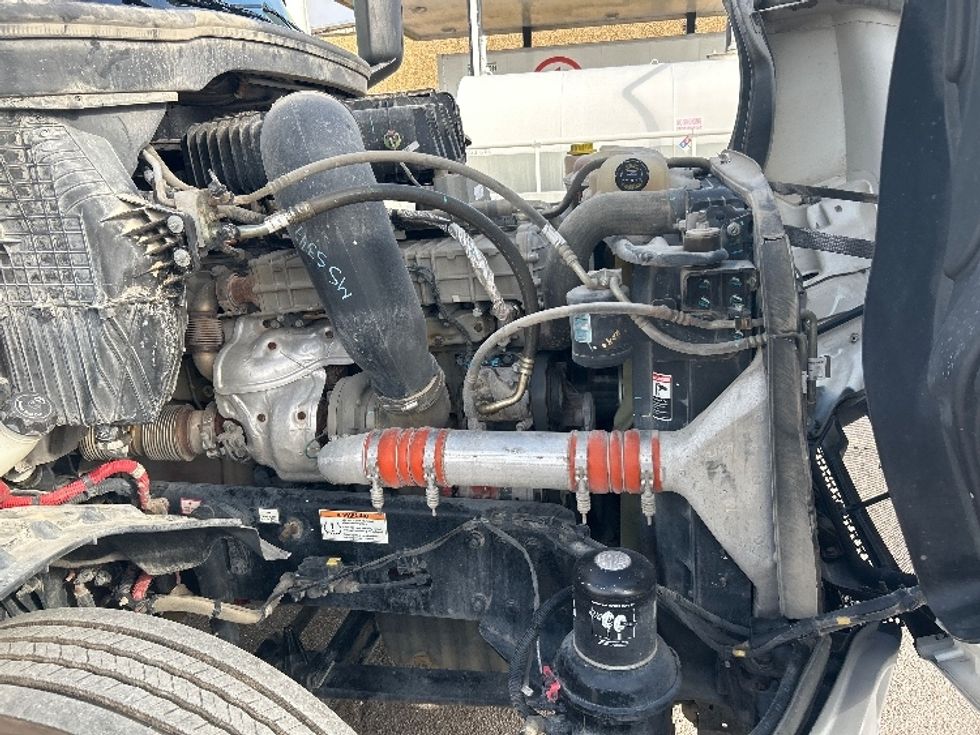Day Cab Tractor-Heavy Duty Tractors-Freightliner-2021-T12664ST-Waco-TX-317,426\n\t\tmiles-$ 70,250 - Image 15