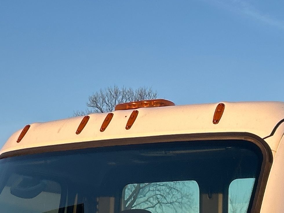 Day Cab Tractor-Heavy Duty Tractors-Freightliner-2021-T12664ST-White Deer-PA-93,306\n\t\tmiles-$ 66,750 - Image 17