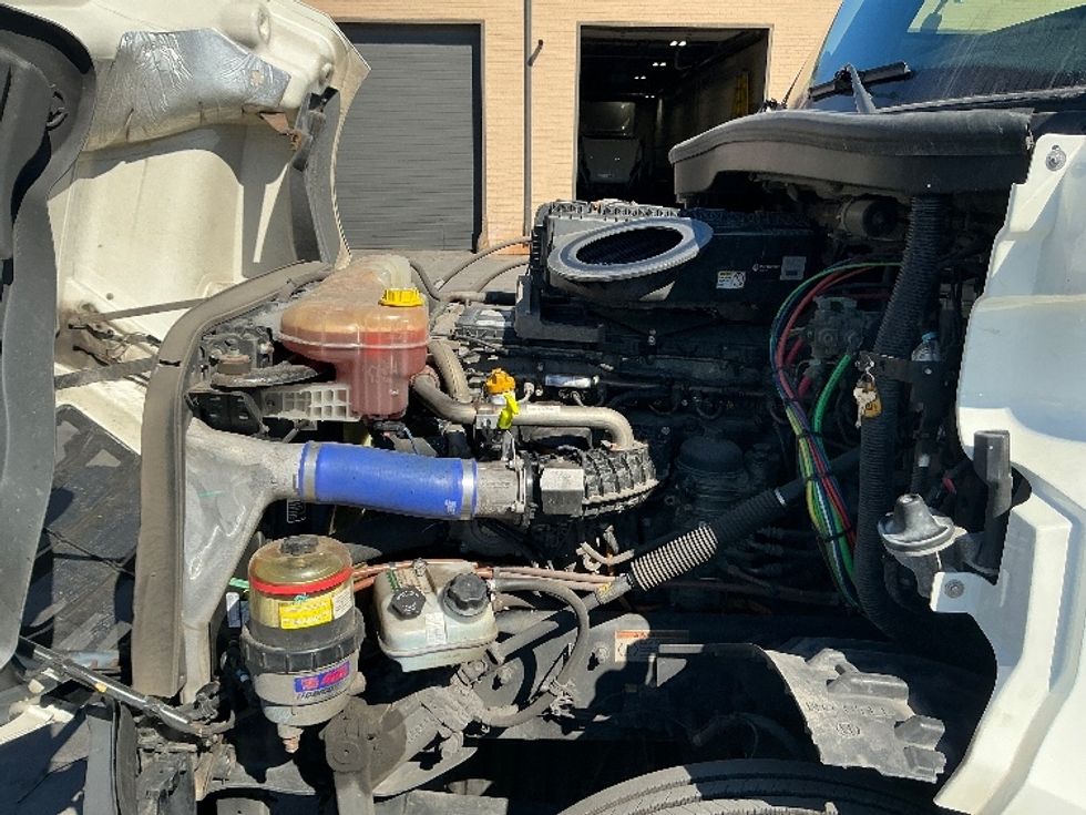 Day Cab Tractor-Heavy Duty Tractors-Freightliner-2021-T12664ST-Wilkes Barre-PA-401,994\n\t\tmiles-$ 53,000 - Image 16