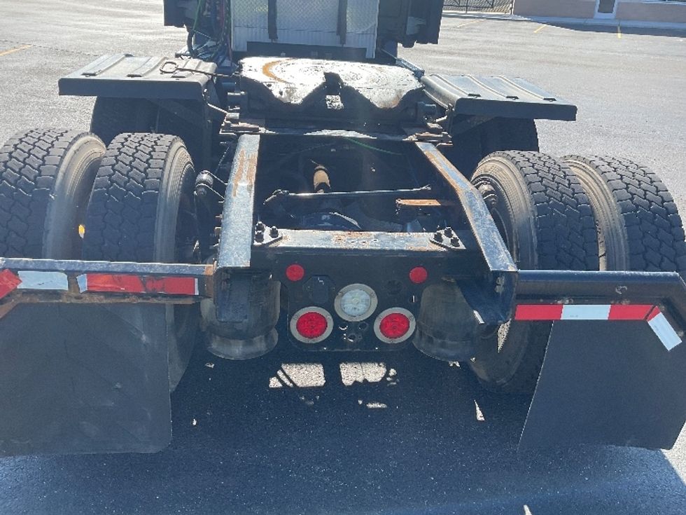 Day Cab Tractor-Heavy Duty Tractors-Freightliner-2021-T12664ST-Youngstown-OH-370,843\n\t\tmiles-$ 49,500 - Image 6