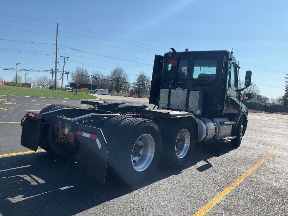 Day Cab Tractor-Heavy Duty Tractors-Freightliner-2021-T12664ST-Youngstown-OH-370,843\n\t\tmiles-$ 49,500 - Image 7