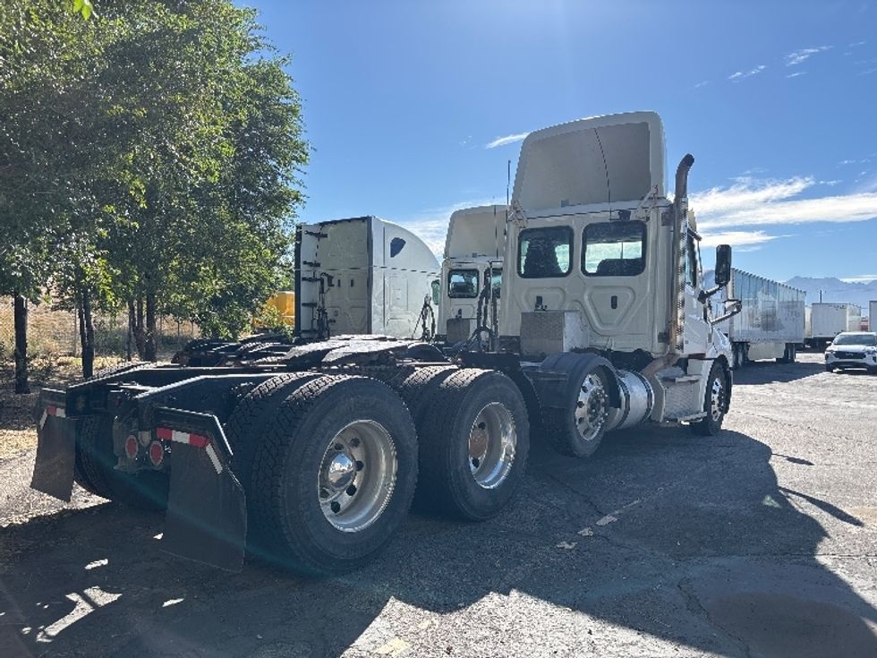 Day Cab Tractor-Heavy Duty Tractors-Freightliner-2021-T12684ST-Salt Lake City-UT-375,647\n\t\tmiles-$ 86,250 - Image 7