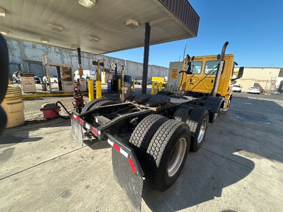Day Cab Tractor-Heavy Duty Tractors-Freightliner-2021-T12684ST-Torrance-CA-244,771\n\t\tmiles-$ 81,250 - Image 7