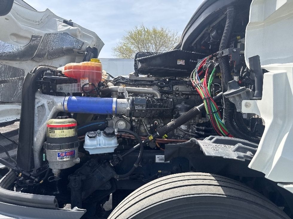 Day Cab Tractor-Heavy Duty Tractors-Freightliner-2021-T12684ST-West Valley City-UT-198,084\n\t\tmiles-$ 85,250 - Image 16