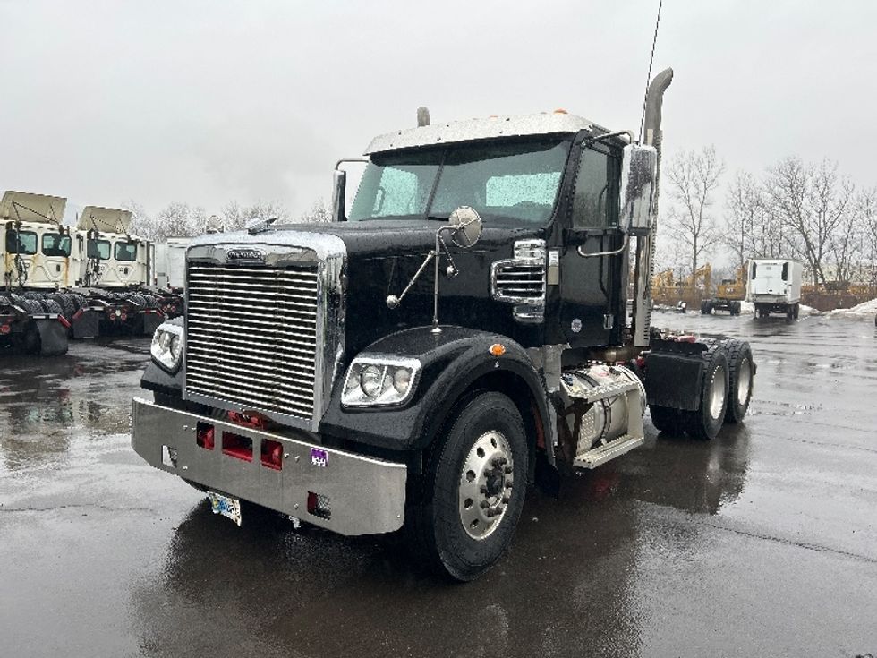 Day Cab Tractor-Heavy Duty Tractors-Freightliner-2022-D12264SD-Binghamton-NY-260,330\n\t\tmiles-$ 77,250 - Image 3