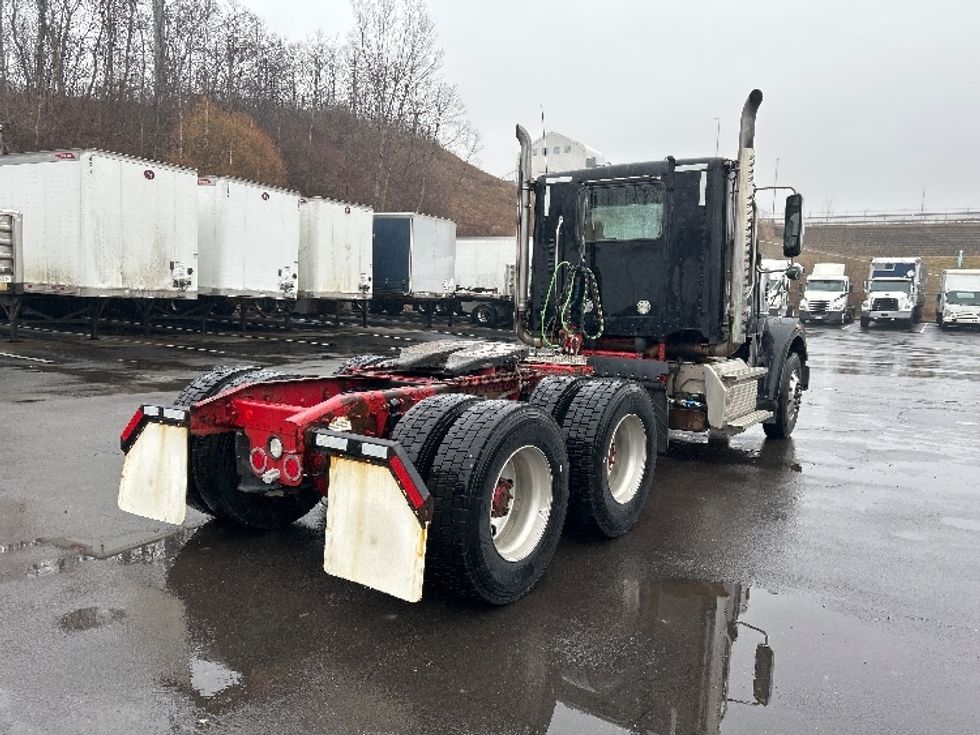 Day Cab Tractor-Heavy Duty Tractors-Freightliner-2022-D12264SD-Binghamton-NY-260,330\n\t\tmiles-$ 77,250 - Image 7