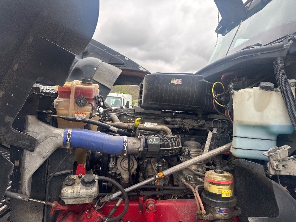 Day Cab Tractor-Heavy Duty Tractors-Freightliner-2022-D12264SD-Elmira-NY-264,674\n\t\tmiles-$ 80,750 - Image 16