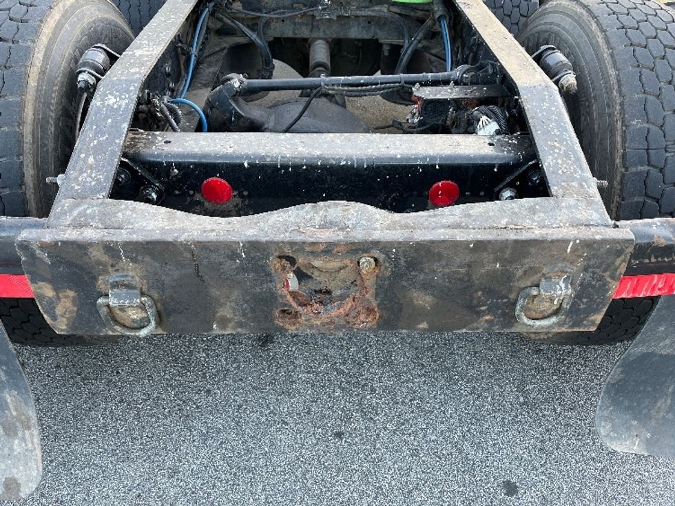 Day Cab Tractor-Heavy Duty Tractors-Freightliner-2022-D12264SD-Florence-SC-206,499\n\t\tmiles-$ 85,250 - Image 18