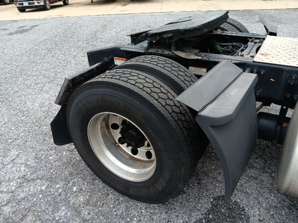 Day Cab Tractor-Heavy Duty Tractors-Freightliner-2022-T11642ST-Blountville-TN-511,771\n\t\tmiles-$ 50,250 - Image 18