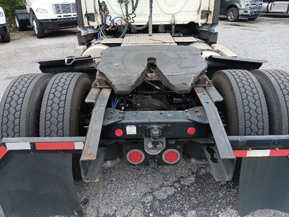 Day Cab Tractor-Heavy Duty Tractors-Freightliner-2022-T11642ST-Blountville-TN-511,771\n\t\tmiles-$ 50,250 - Image 6