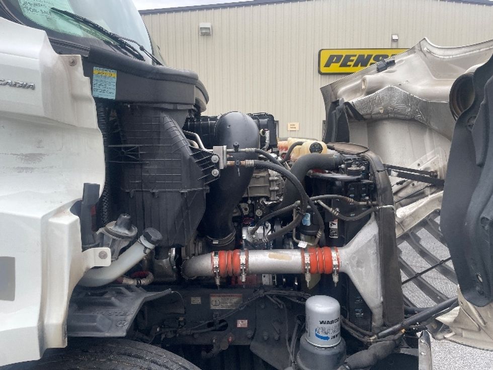 Day Cab Tractor-Heavy Duty Tractors-Freightliner-2022-T11642ST-Forest Park-GA-721,047\n\t\tmiles-$ 30,500 - Image 15