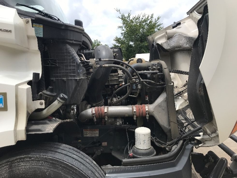 Day Cab Tractor-Heavy Duty Tractors-Freightliner-2022-T11642ST-Macon-GA-865,932\n\t\tmiles-$ 29,000 - Image 15