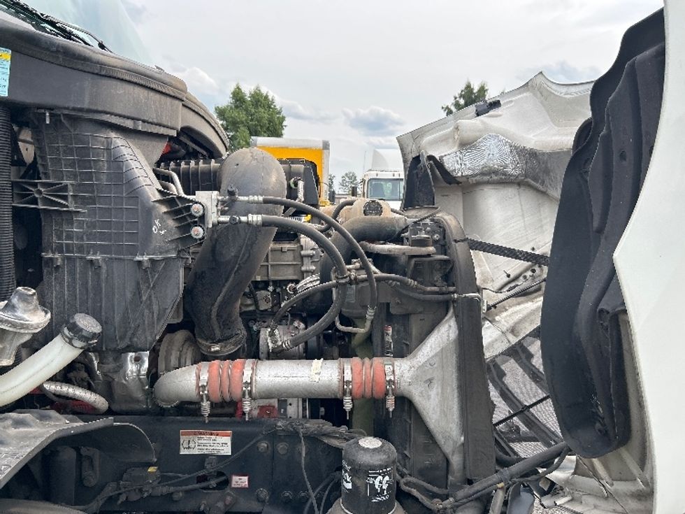 Day Cab Tractor-Heavy Duty Tractors-Freightliner-2022-T11642ST-Memphis-TN-509,950\n\t\tmiles-$ 50,500 - Image 15