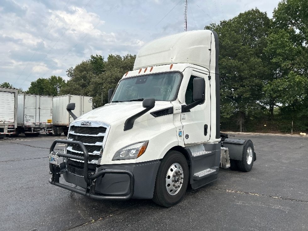 Day Cab Tractor-Heavy Duty Tractors-Freightliner-2022-T11642ST-Memphis-TN-509,950\n\t\tmiles-$ 50,500 - Image 3